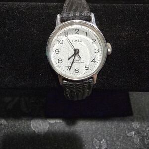 Timex Silver Tone Mechanical Metal Bezel Watch
